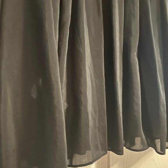 Flowy Blouse - Picture 12 of 13